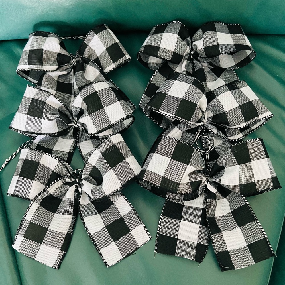 Lot of 6 Buffalo Christmas bows